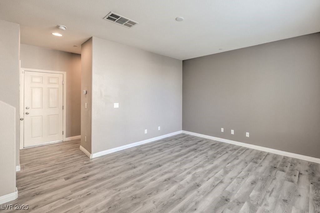 4516 Townwall Street Property Photo 6