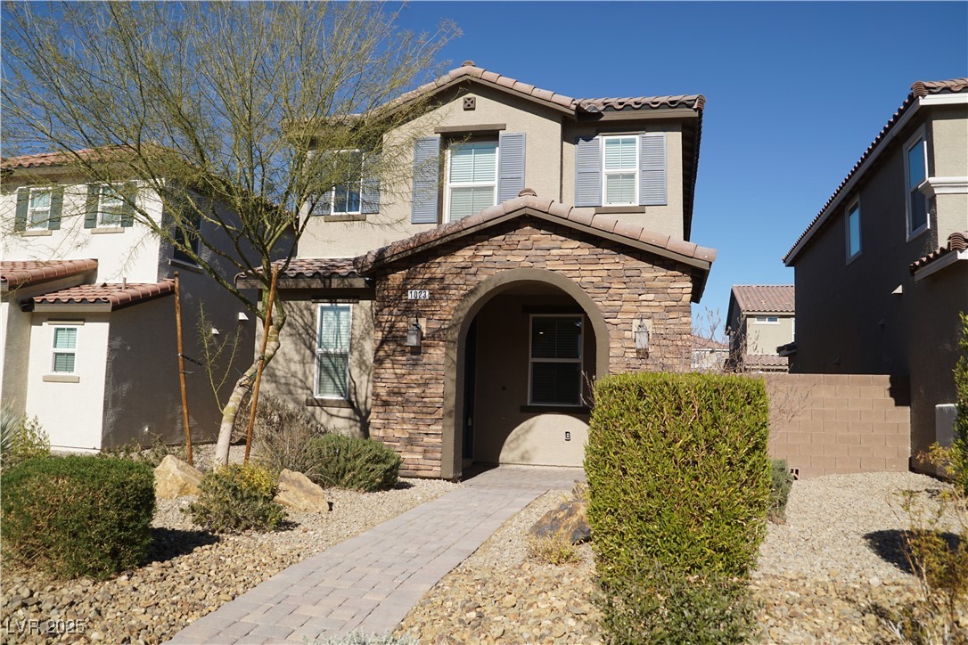 1023 Desert Dome Avenue Property Photo 6