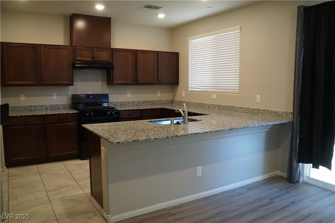 1023 Desert Dome Avenue Property Photo 8