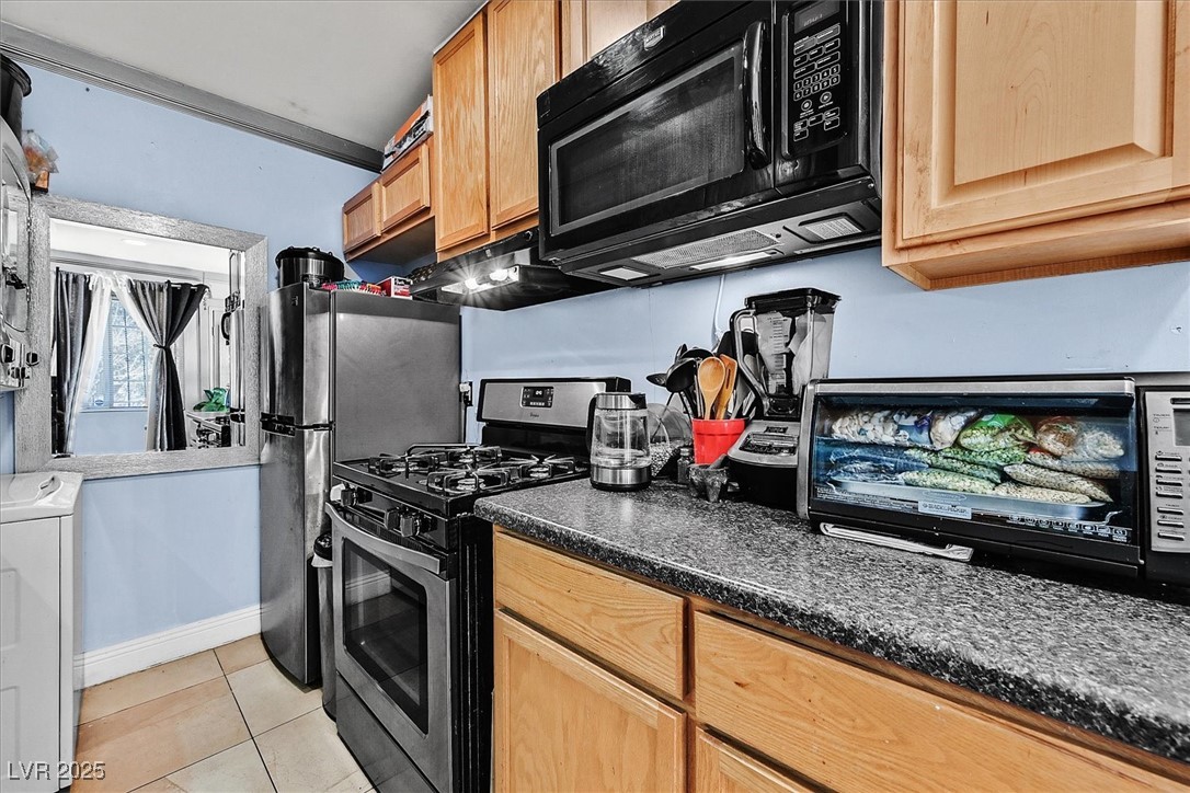 4186 Silver Dollar Avenue 8 Property Photo 12