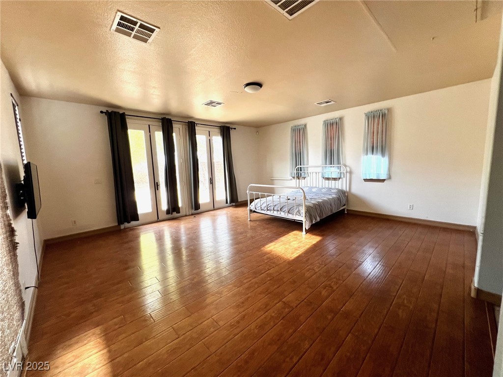 7458 Mezzanine View Avenue Property Photo 30