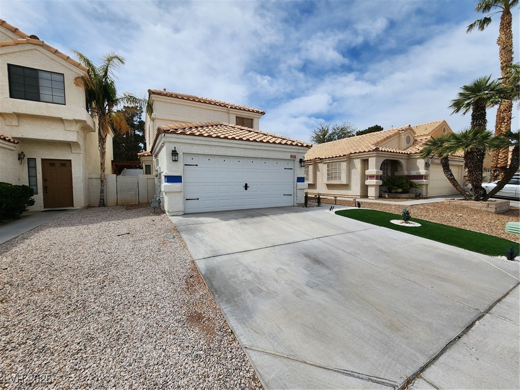 2257 Chatfield Drive Property Photo 2
