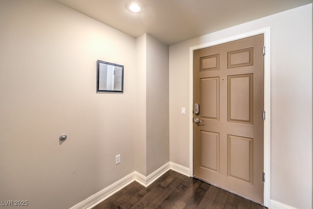 150 Las Vegas Boulevard 810 Property Photo 4