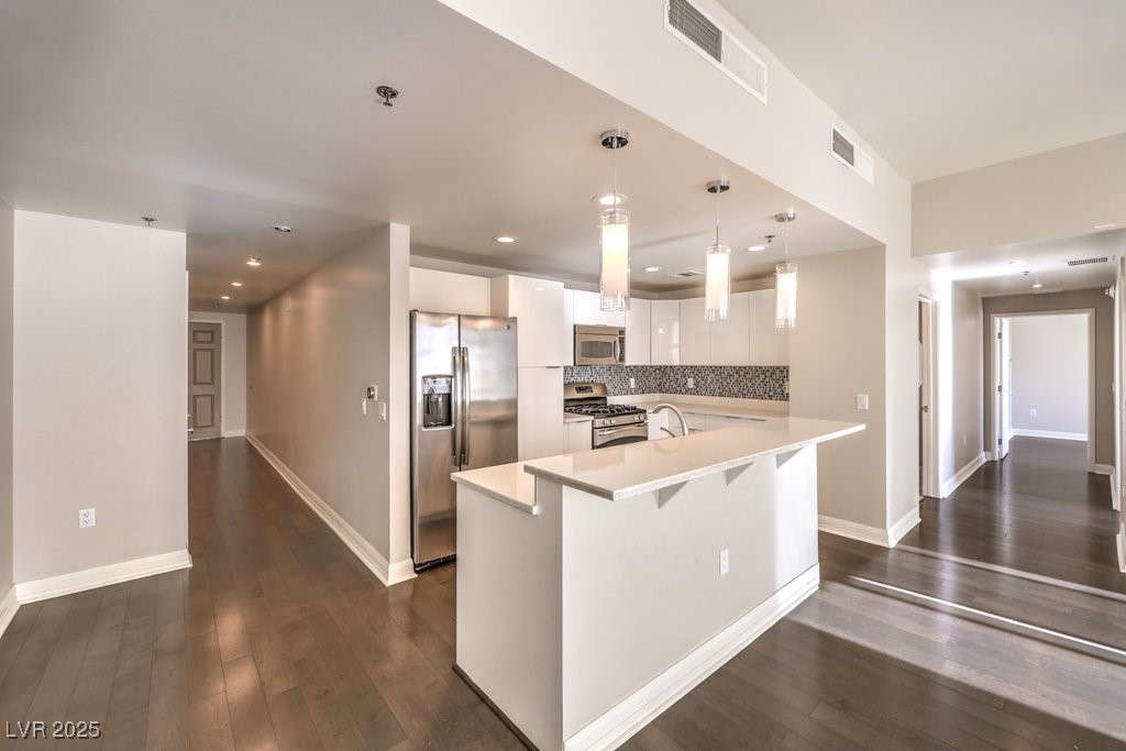 150 Las Vegas Boulevard 810 Property Photo 6