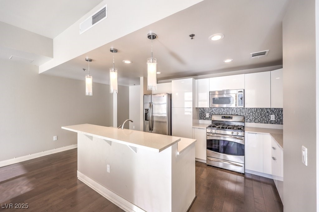 150 Las Vegas Boulevard 810 Property Photo 7