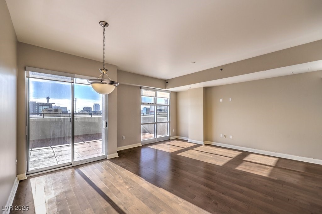 150 Las Vegas Boulevard 810 Property Photo 10