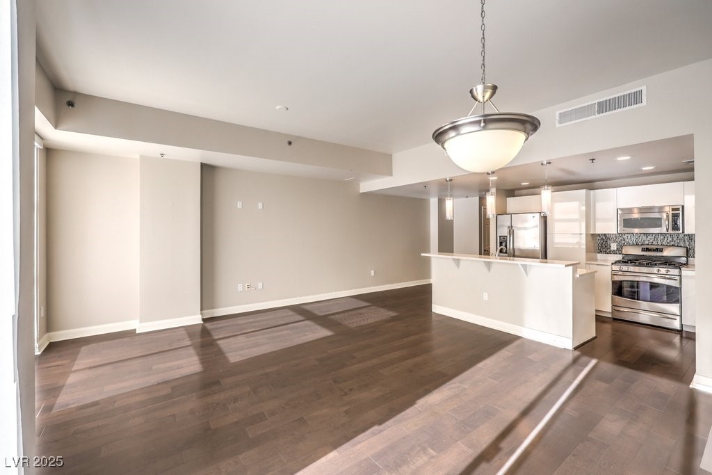 150 Las Vegas Boulevard 810 Property Photo 13