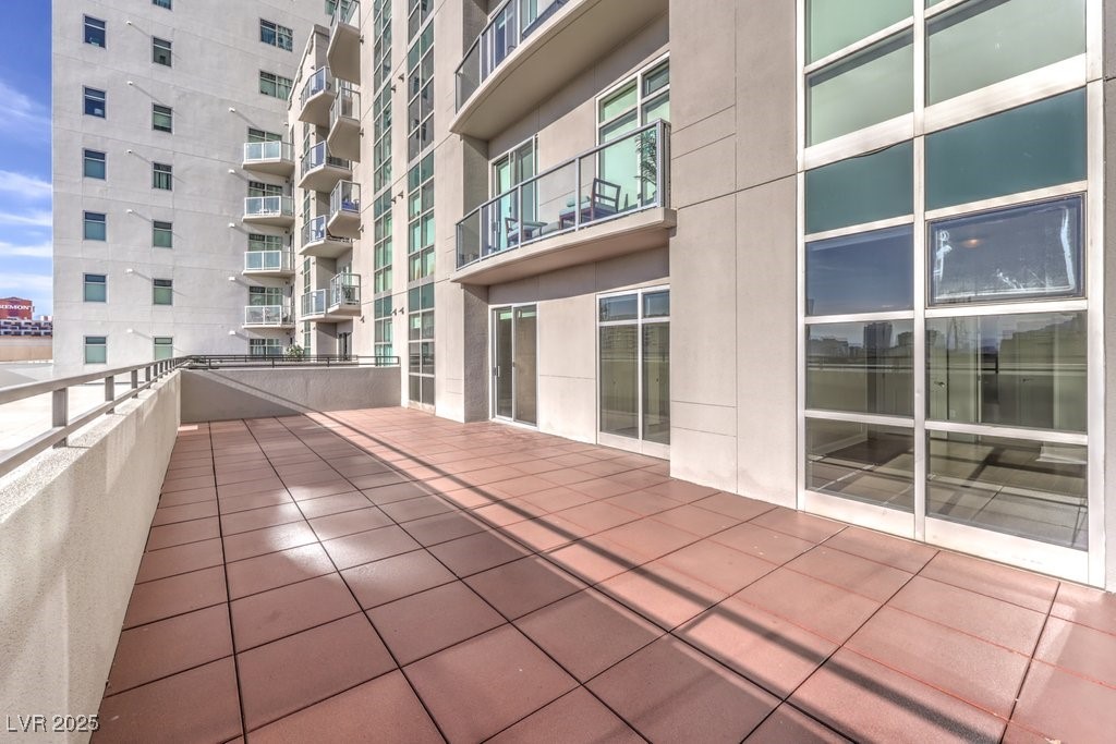 150 Las Vegas Boulevard 810 Property Photo 23