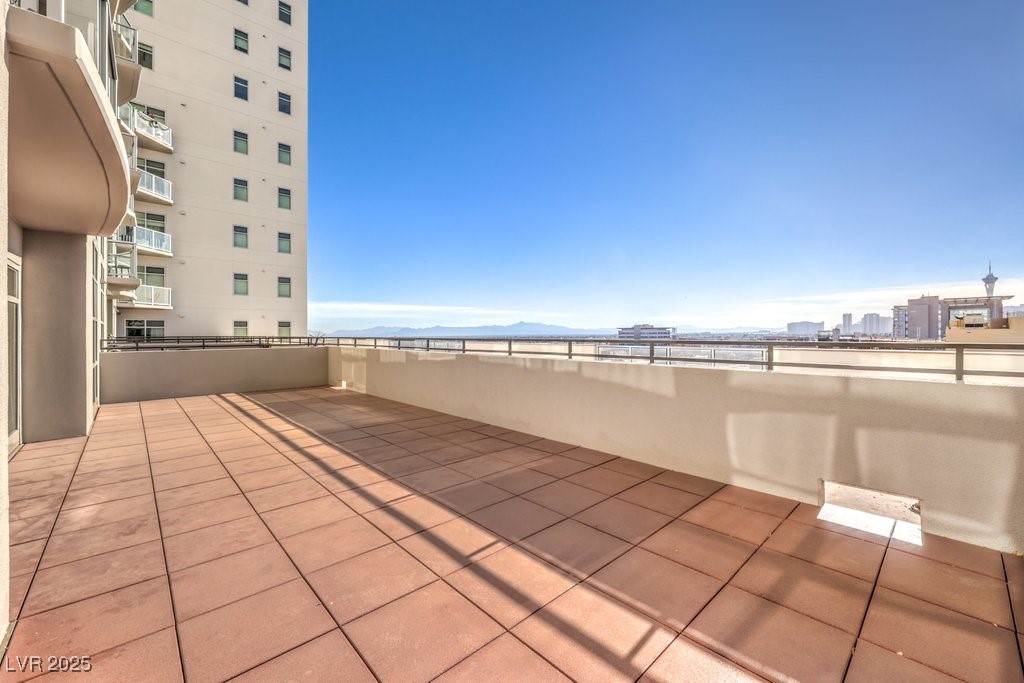 150 Las Vegas Boulevard 810 Property Photo 25