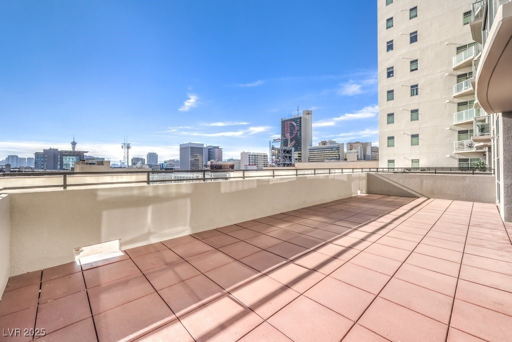 150 Las Vegas Boulevard 810 Property Photo 26