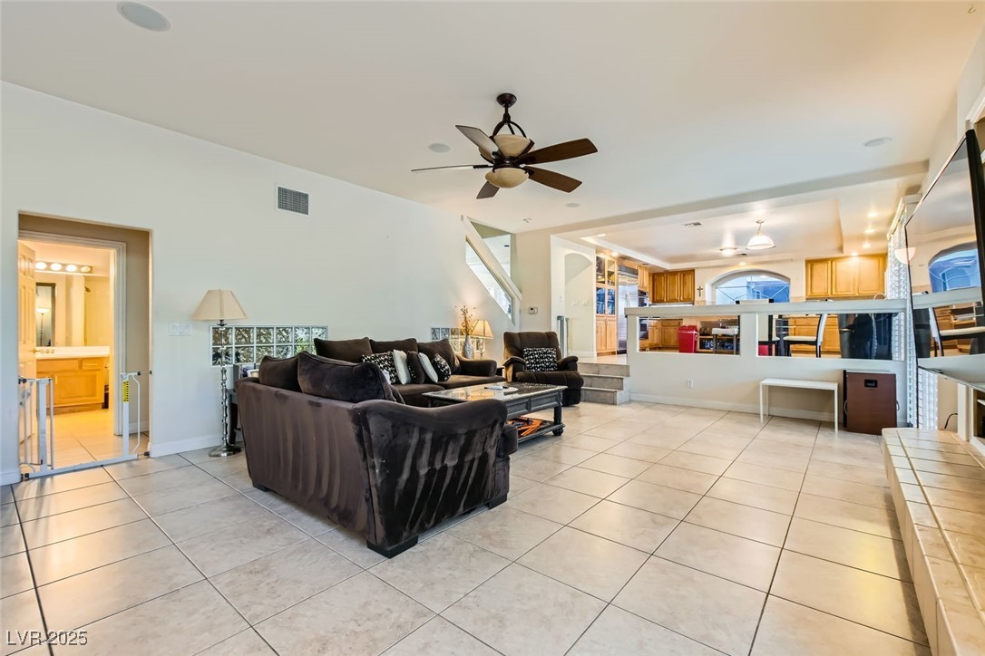 6250 Pale Pavilion Avenue Property Photo 10