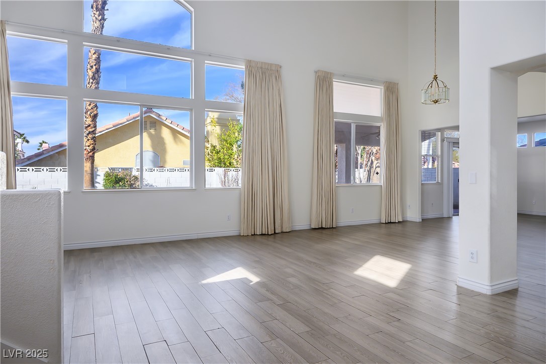 9208 Evergreen Canyon Drive Property Photo 5