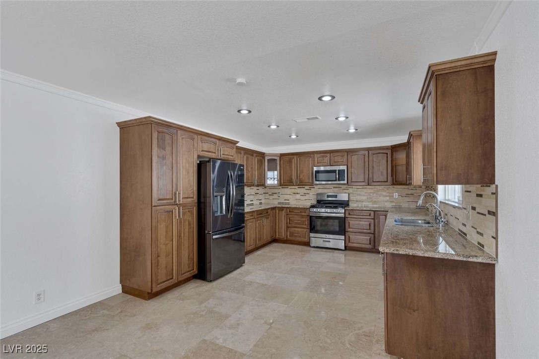 7220 Stormson Drive Property Photo 6