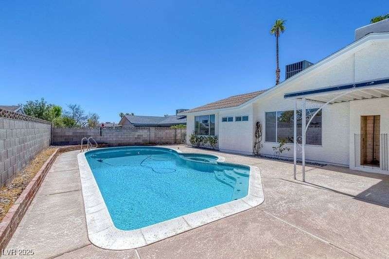 7220 Stormson Drive Property Photo 36