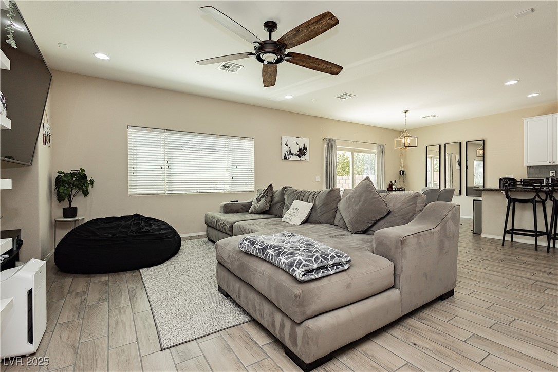 7611 Phoenix Peak Street Property Photo 22