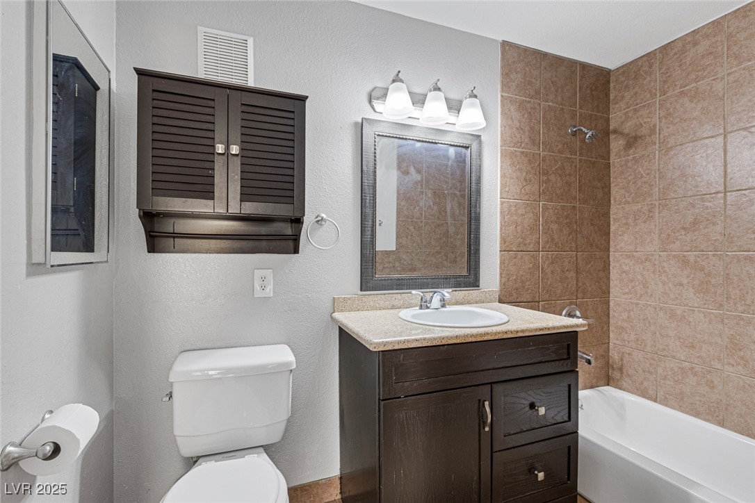7950 West Flamingo Road 2056 Property Photo 21
