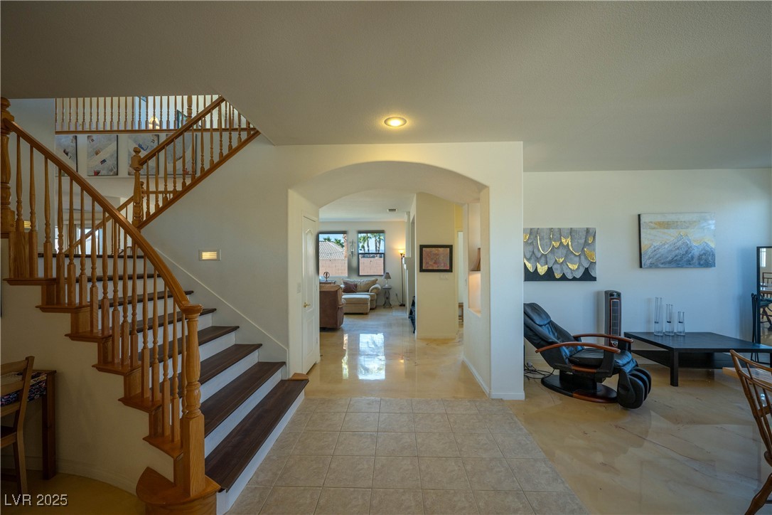 359 Hoskins Court Property Photo 6