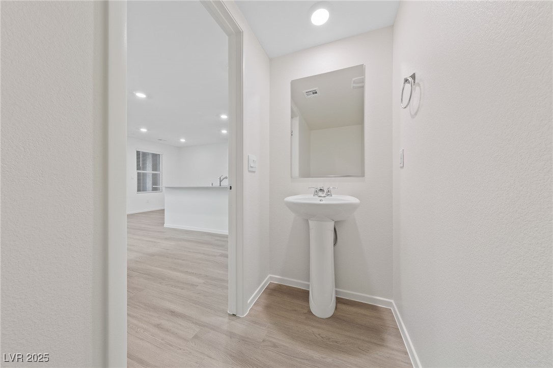 4866 Currant Ridge Avenue Property Photo 13