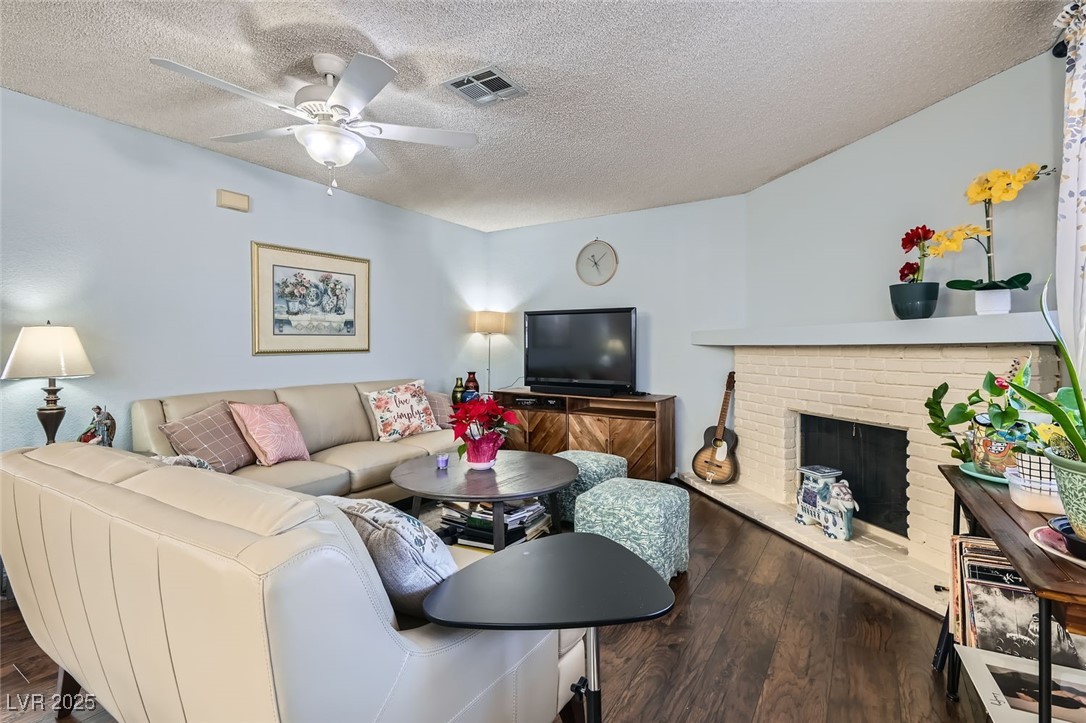 1301 Pinto Rock Drive 201 Property Photo 3