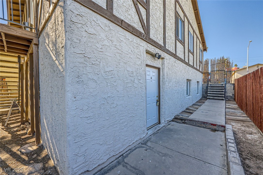 376 North 15th Street Property Photo 4