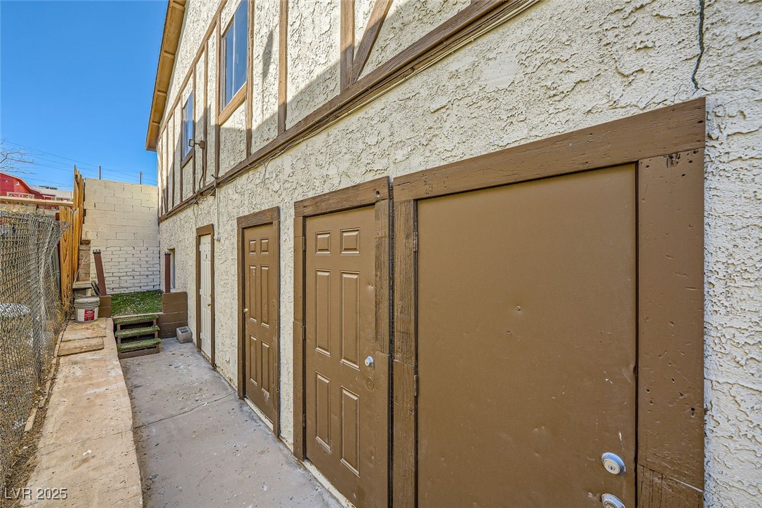 376 North 15th Street Property Photo 38