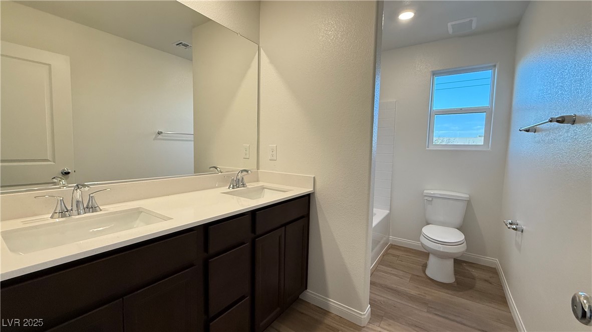 7308 Davenbury Street Property Photo 20
