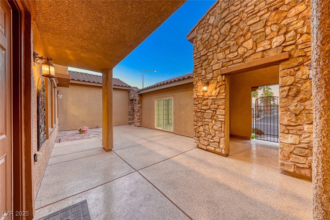 2755 Asgard Avenue Property Photo 4