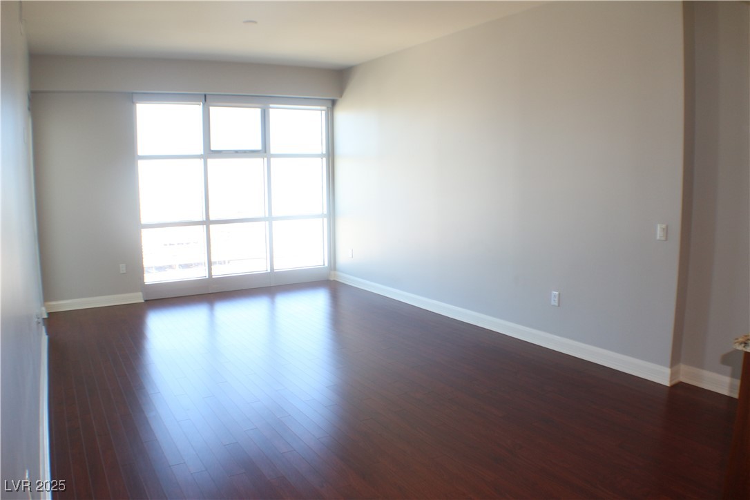 150 Las Vegas Boulevard 2203 Property Photo 2