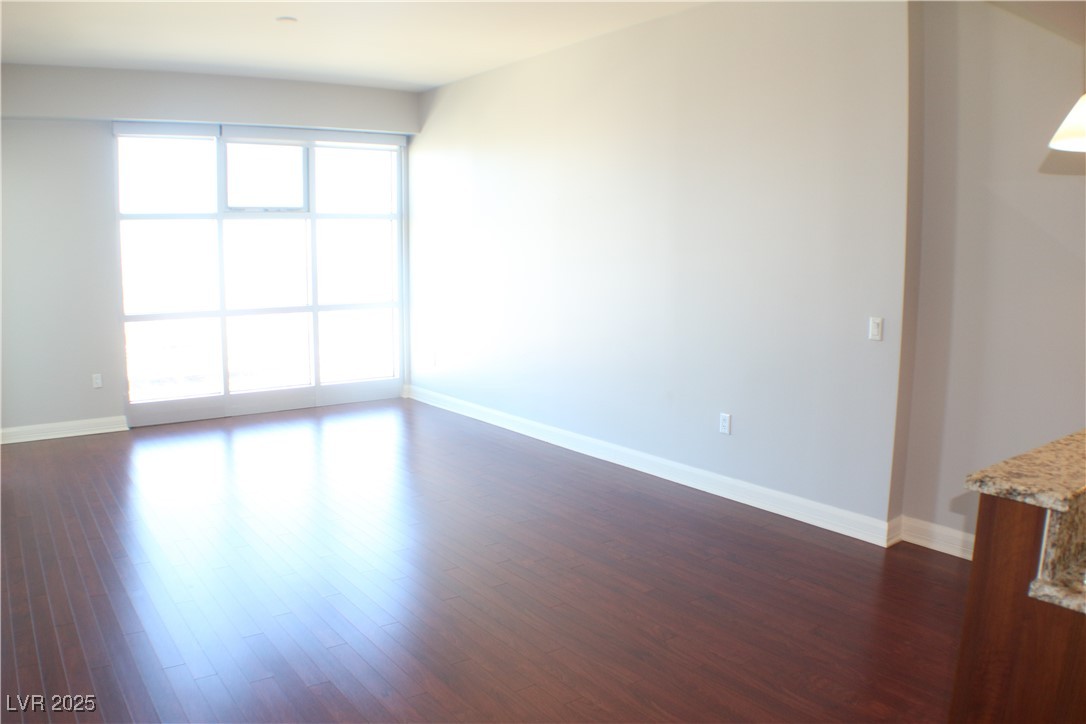 150 Las Vegas Boulevard 2203 Property Photo 3