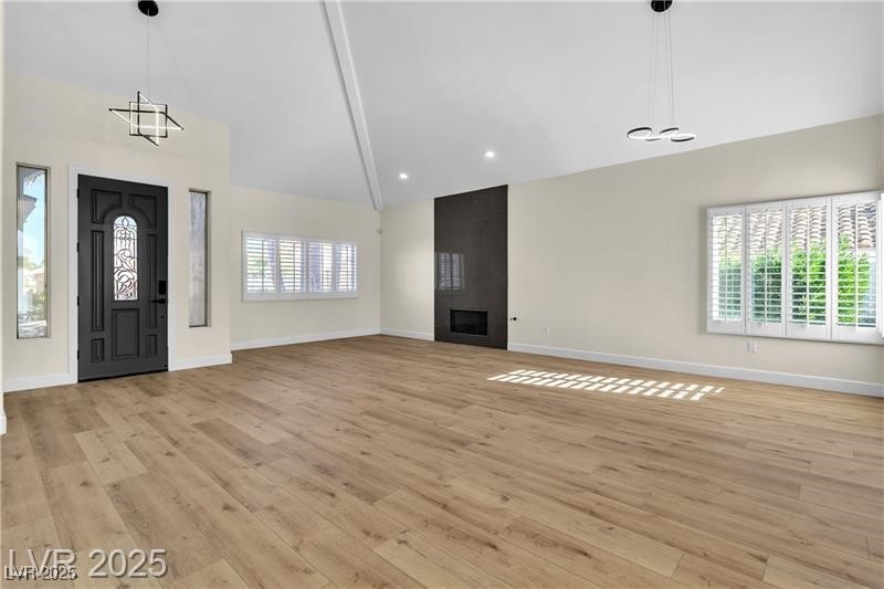 8125 Sunset Cove Drive Property Photo 6