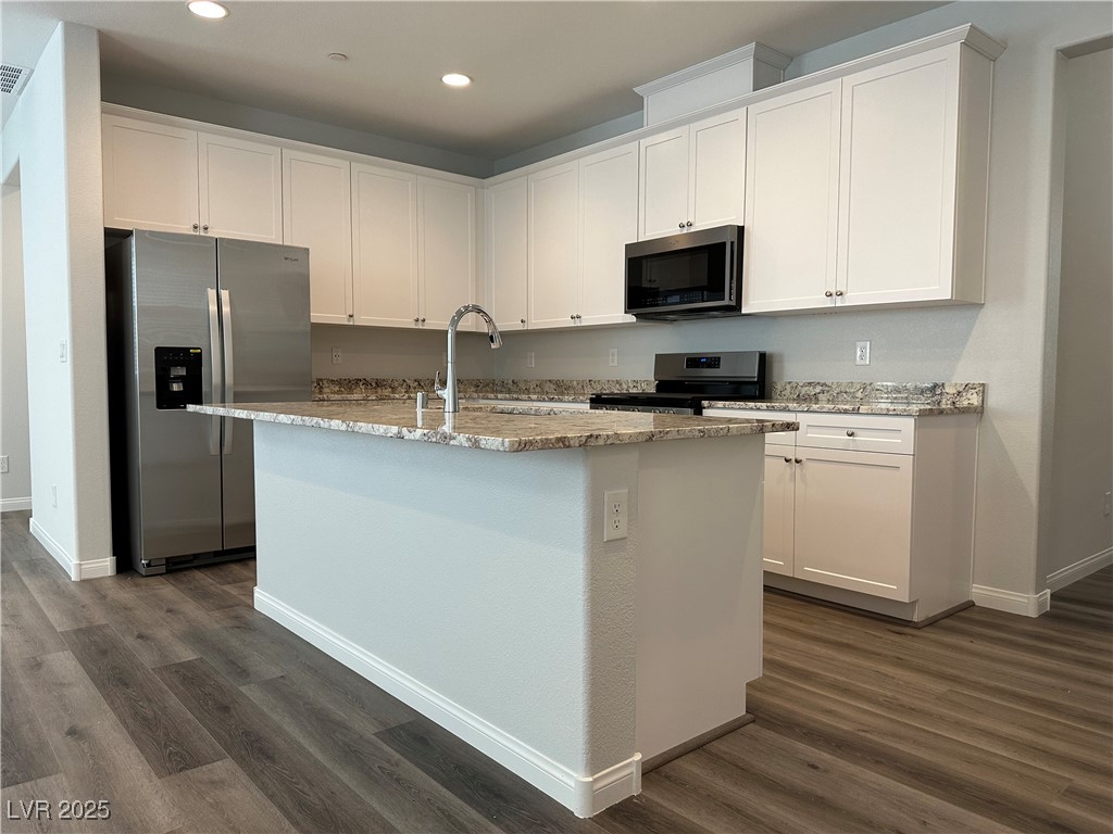 72 Cadence Crest Avenue Property Photo 3