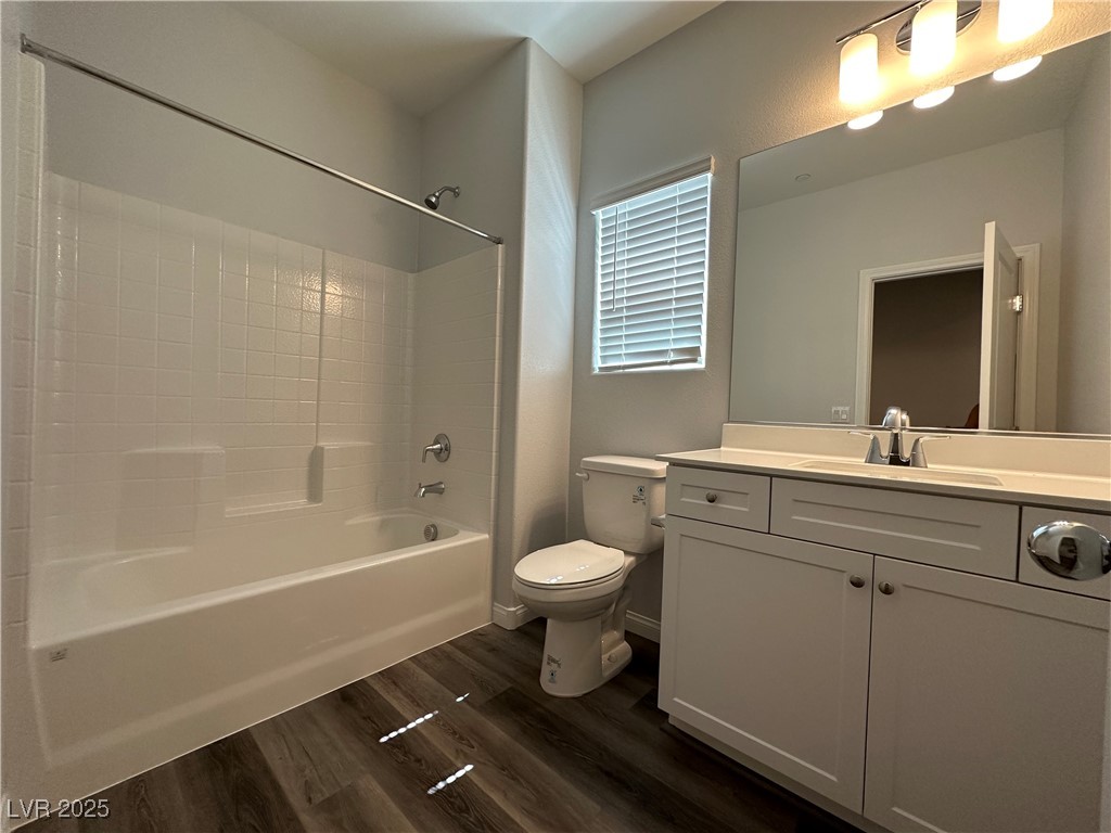 72 Cadence Crest Avenue Property Photo 13