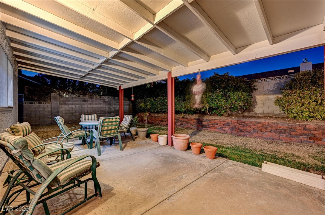 6466 Scotch Pine Circle Property Photo 4