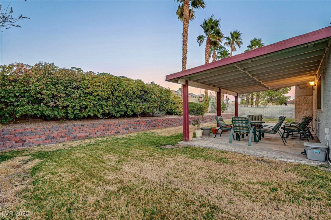6466 Scotch Pine Circle Property Photo 7