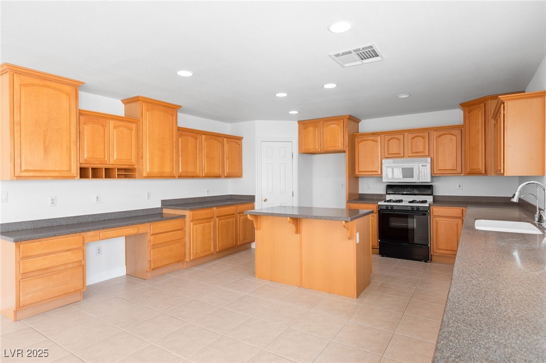 5396 Valley Wells Way Property Photo 10