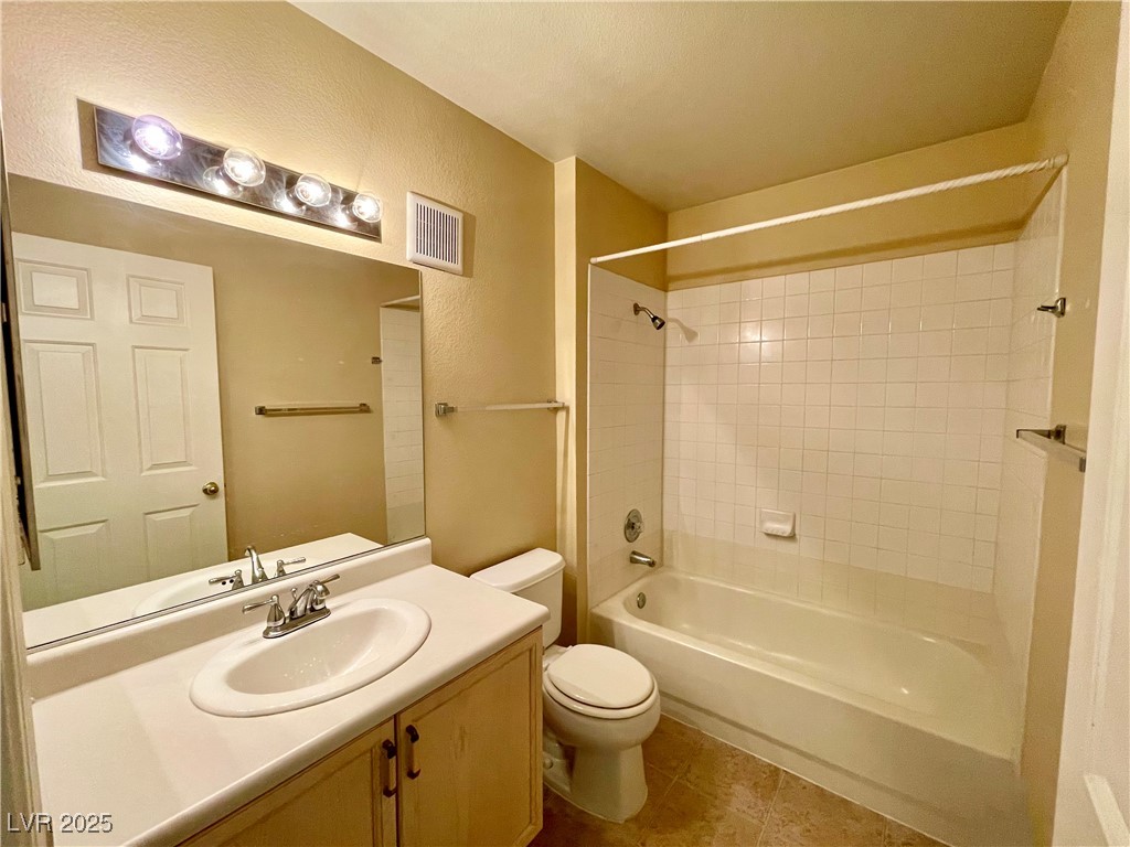8441 Blue Island Avenue Property Photo 16