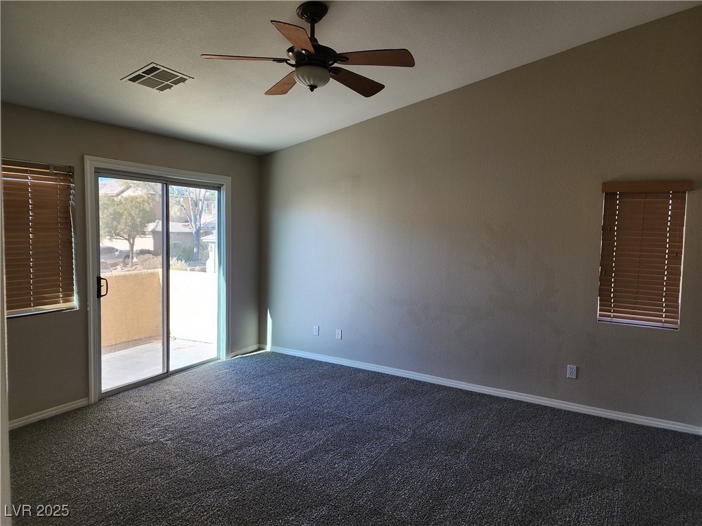 9853 Red Deer Street Property Photo 32