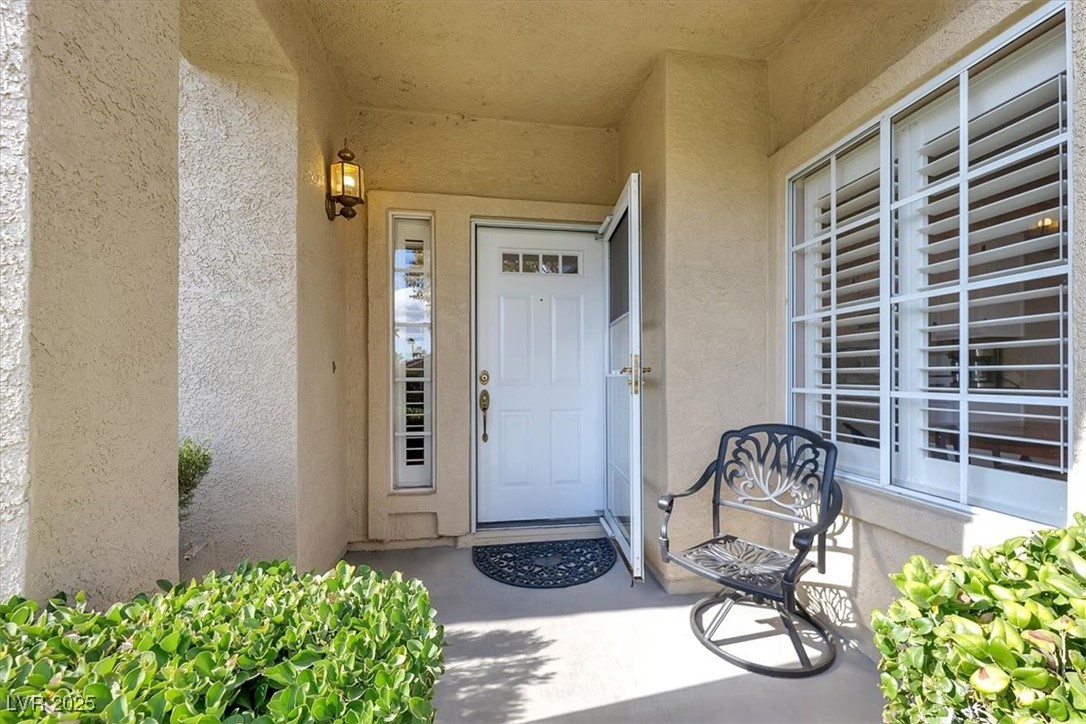 4895 Berino Drive Property Photo 3