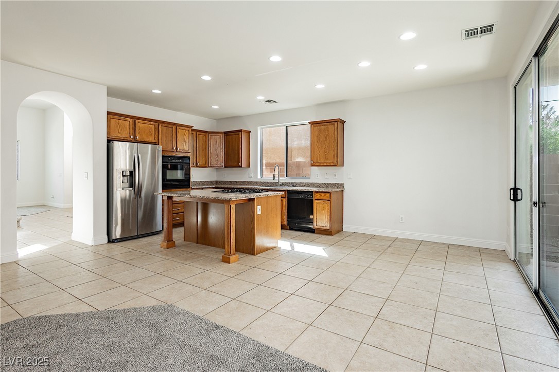 561 Tecate Valley Street Property Photo 17
