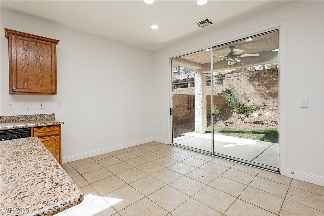 561 Tecate Valley Street Property Photo 24