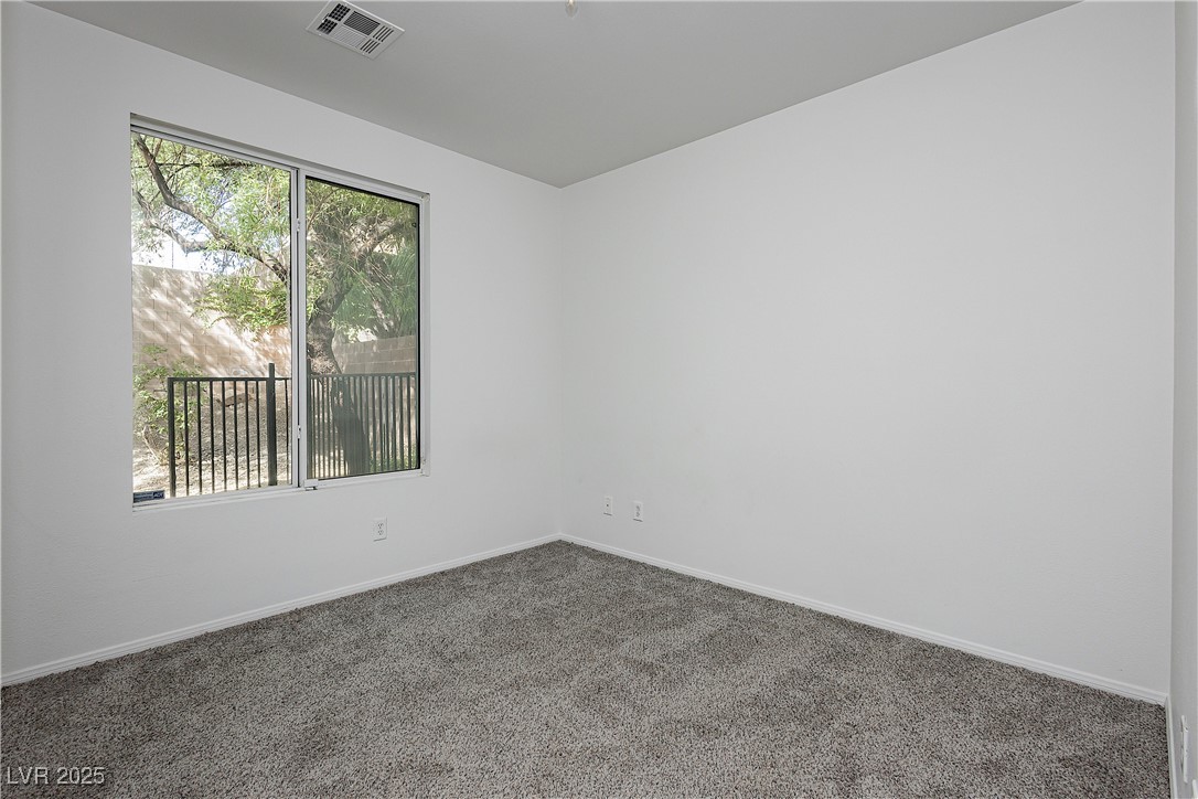 561 Tecate Valley Street Property Photo 26
