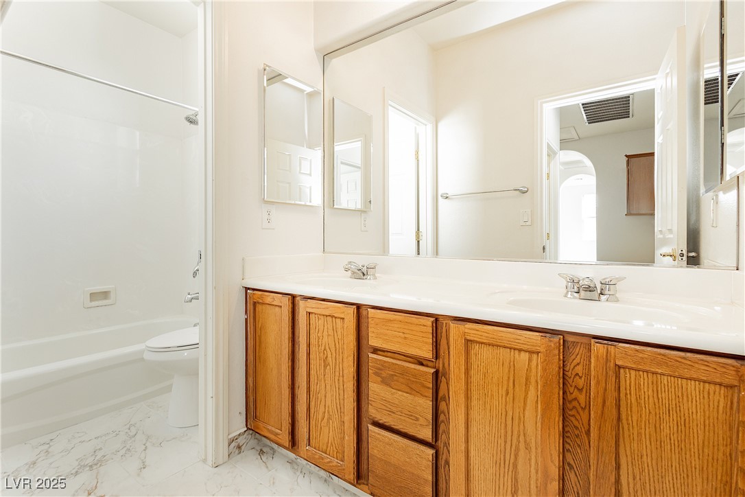 561 Tecate Valley Street Property Photo 42