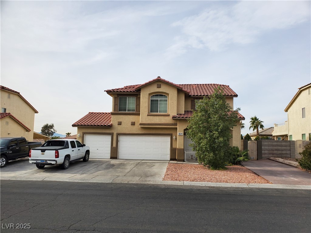 831 Sun Shimmer Place Property Photo 7