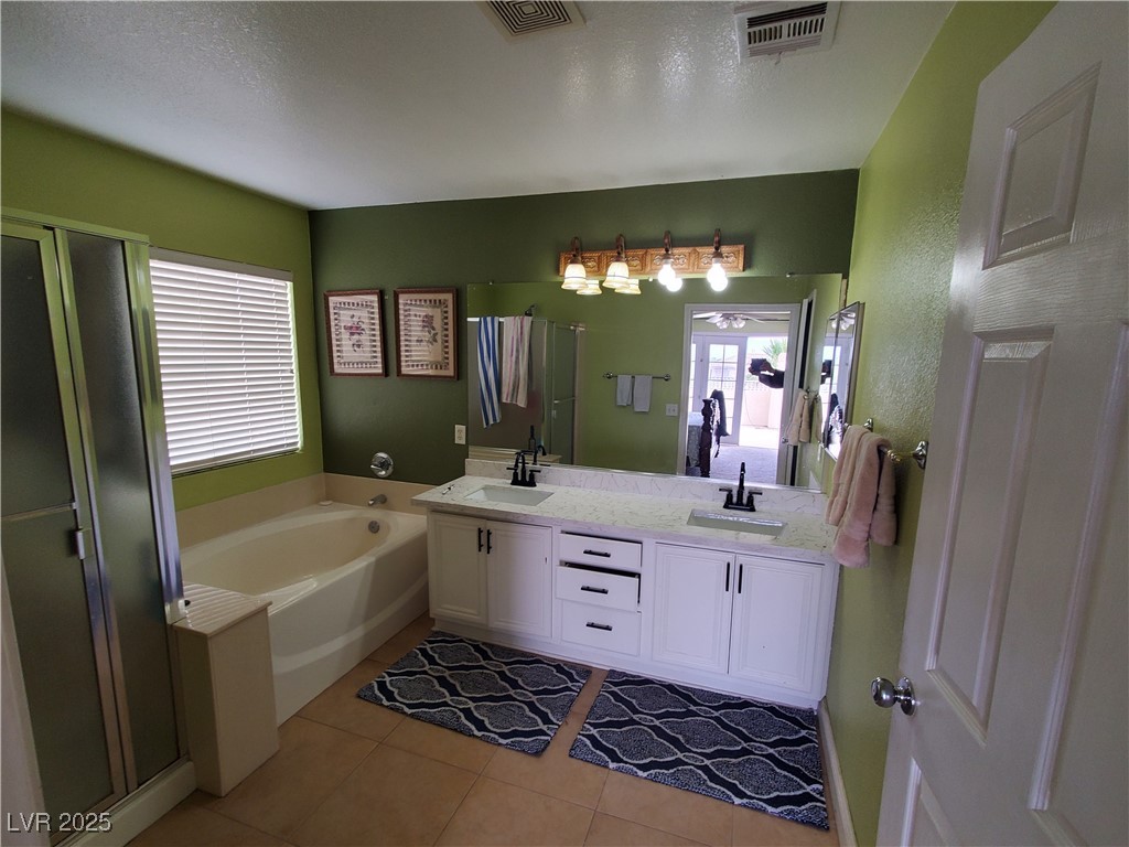 831 Sun Shimmer Place Property Photo 27