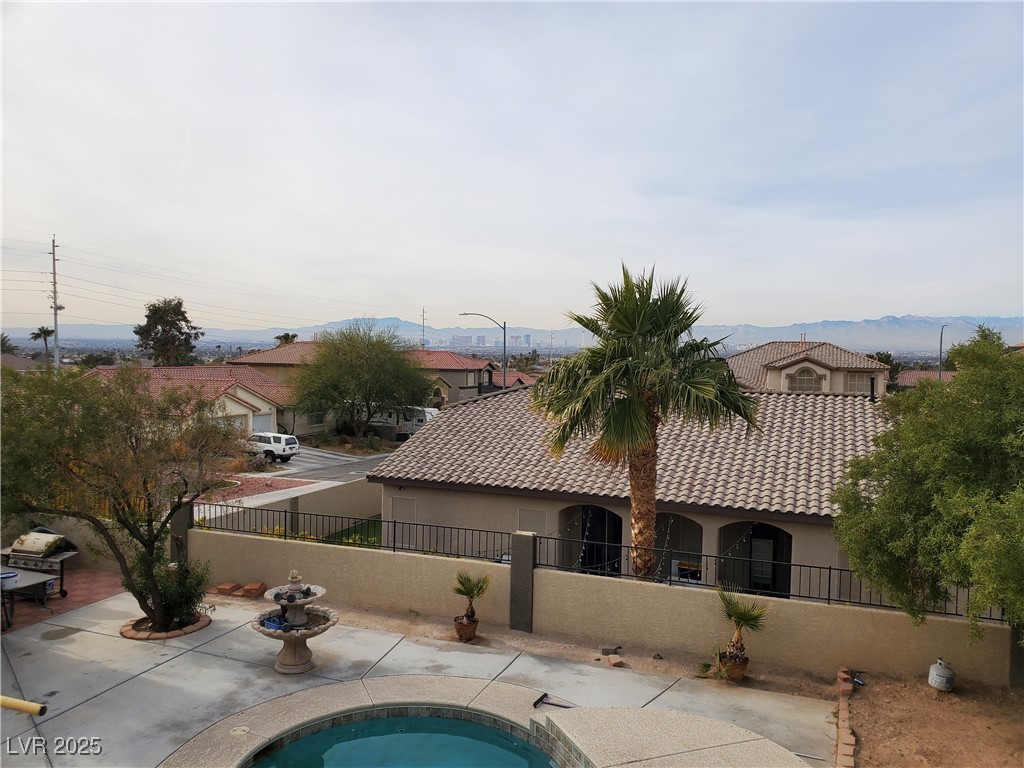 831 Sun Shimmer Place Property Photo 39