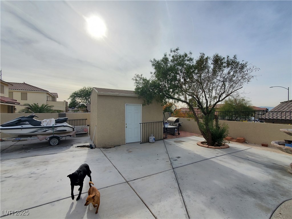 831 Sun Shimmer Place Property Photo 46