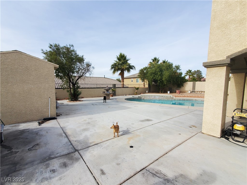 831 Sun Shimmer Place Property Photo 50