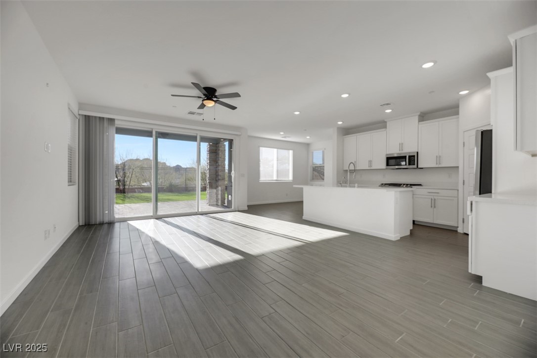67 Strada Loreto Property Photo 2