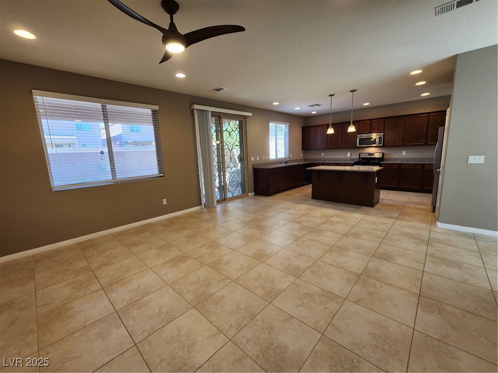 8011 Central Railroad Court Property Photo 16