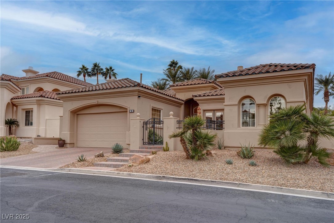 36 Avenida Fiori Property Photo 1
